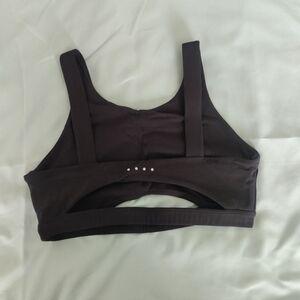 Sports bra